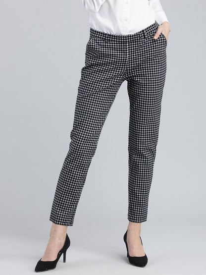 Essential Comfort Check Pants - Black and White