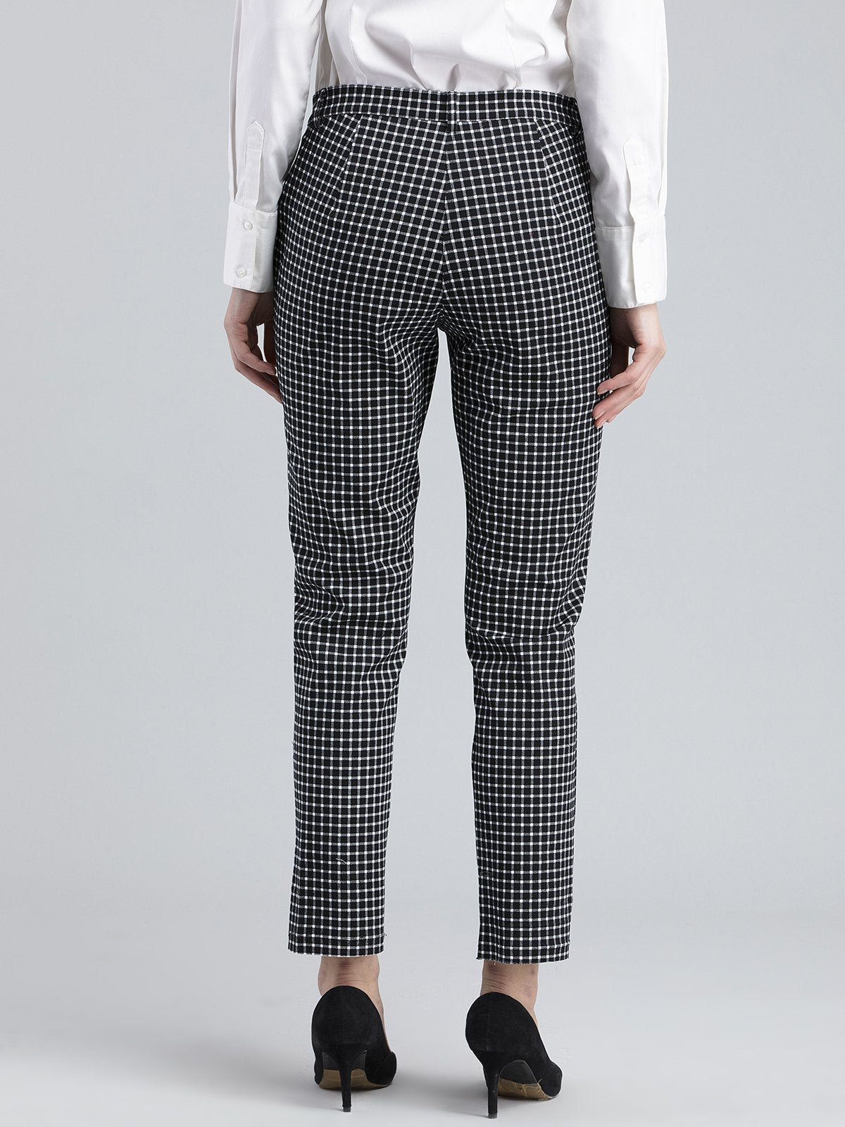 Essential Comfort Check Pants - Black and White