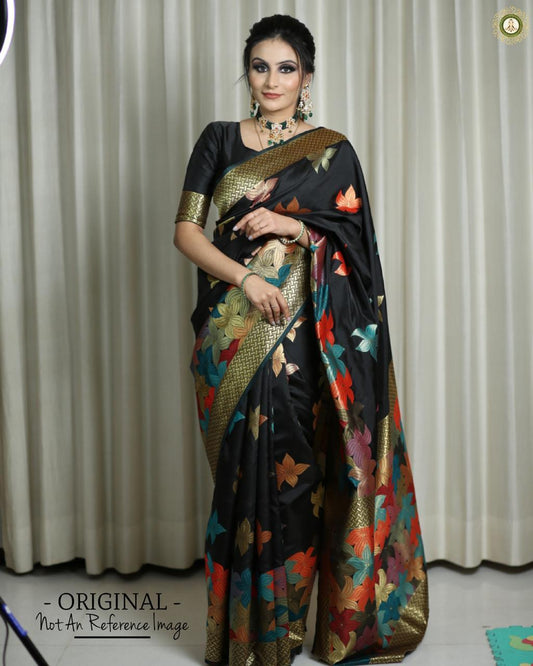 Valiba  Floral Beautiful Rich Pallu And Jacquard Saree