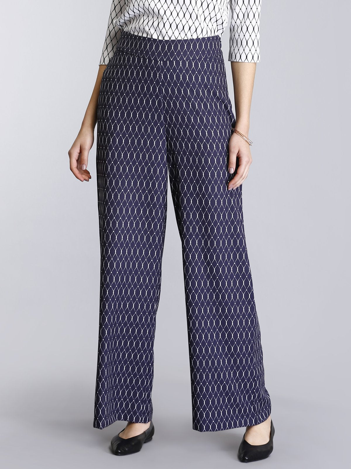 Geometric Print Wide Leg Pants - Black and White
