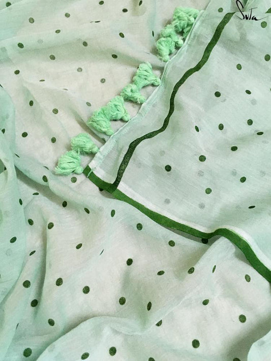 Green pakhi