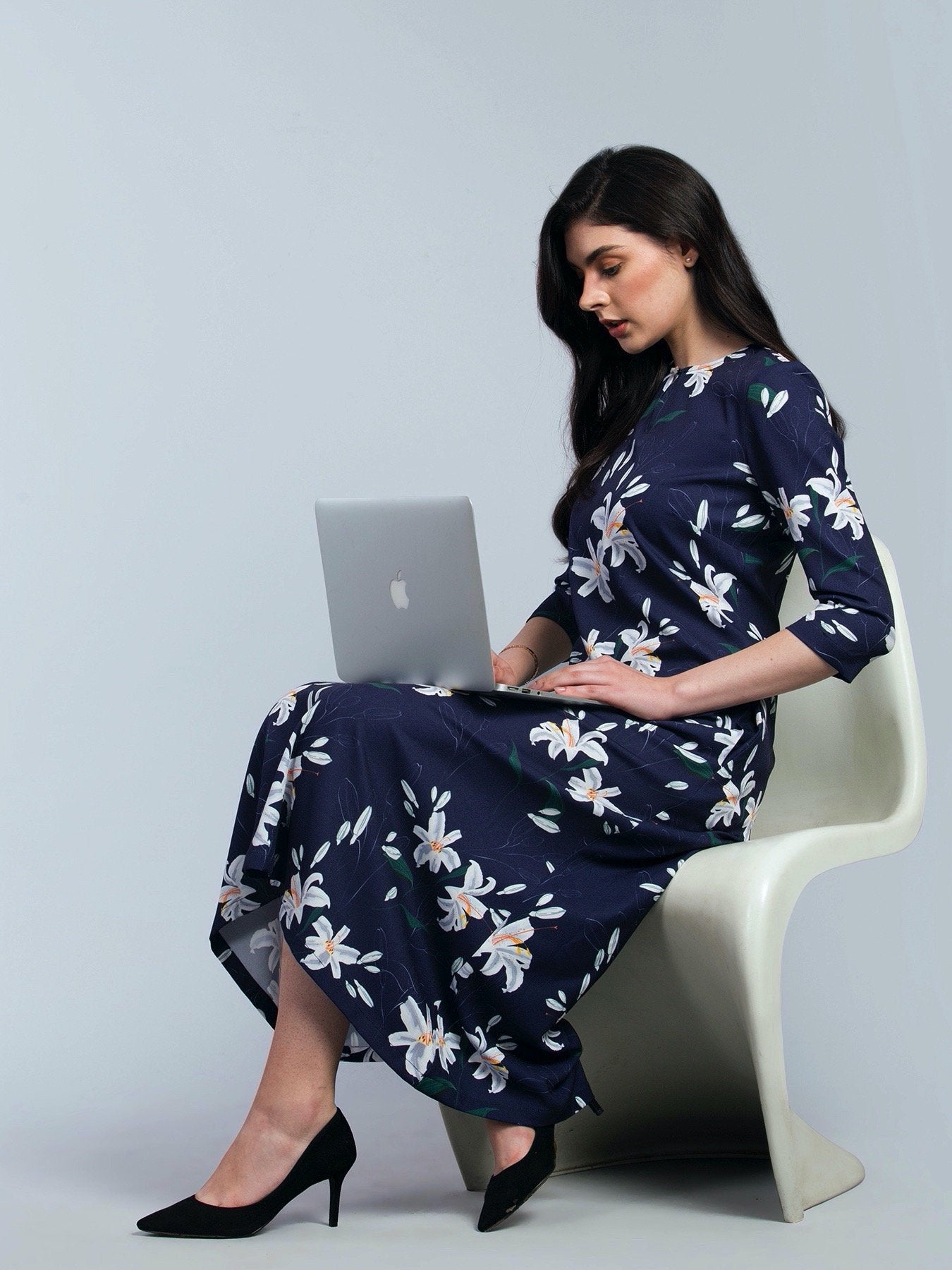 Keyhole Neck Floral Midi Dress - Blue and White