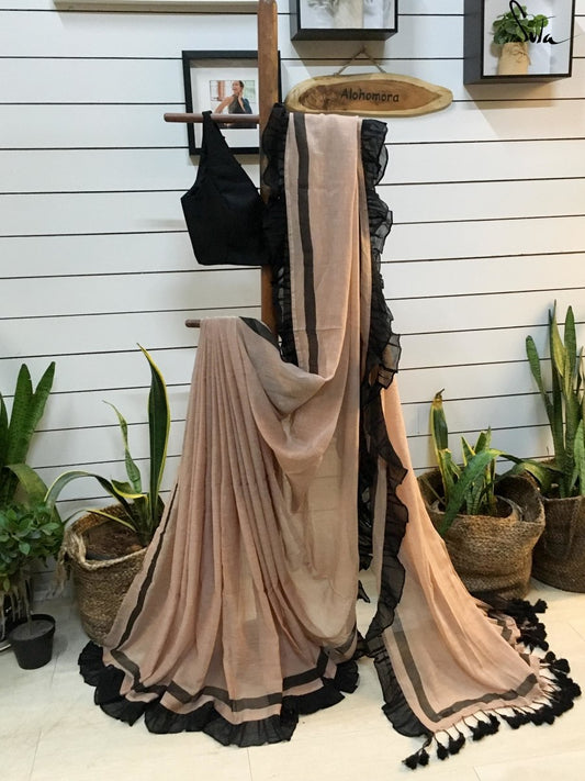 Pleats or ruffles on cinnamon