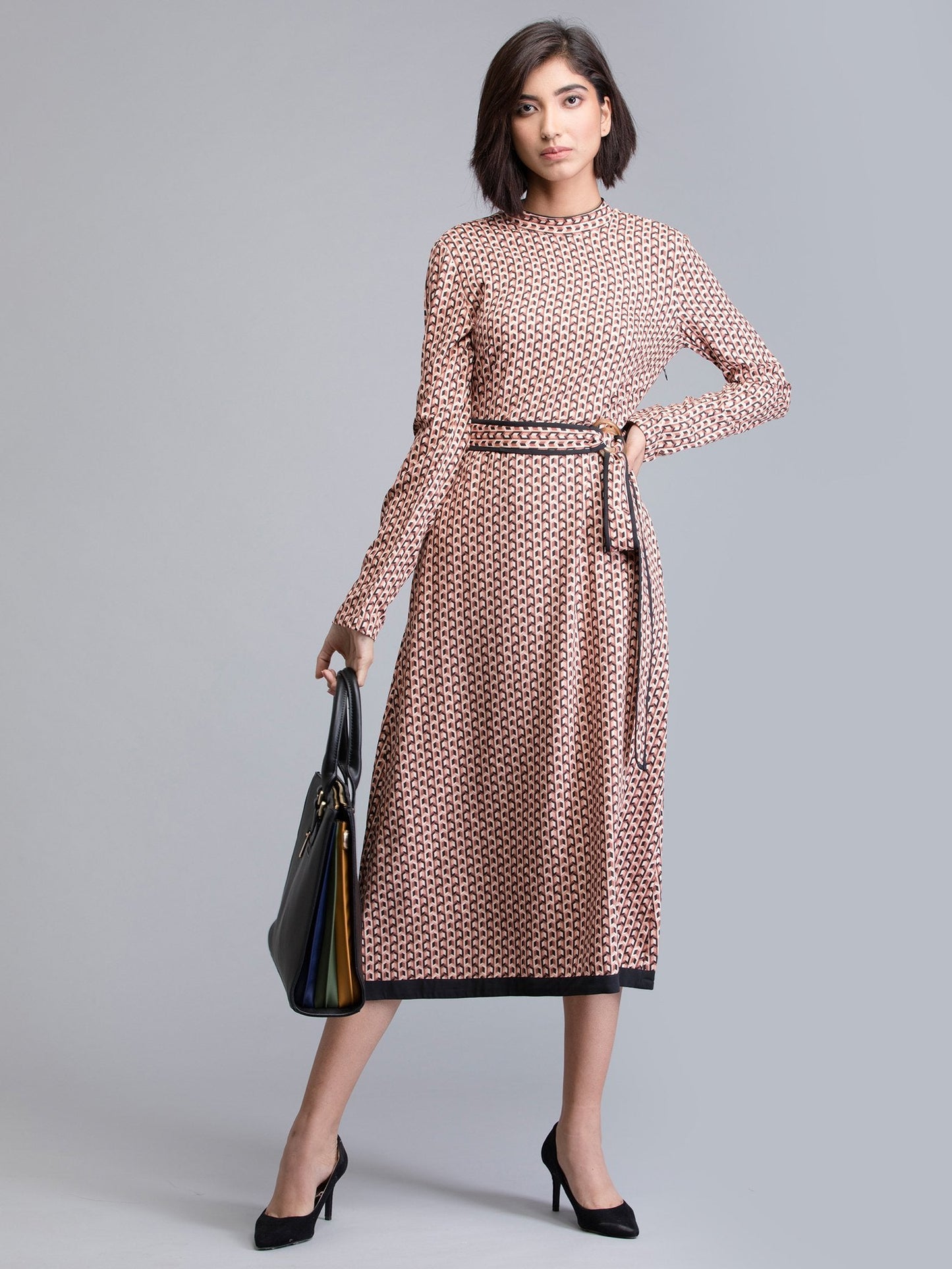 Round Neck Geometric Print Belted Dress - Brown