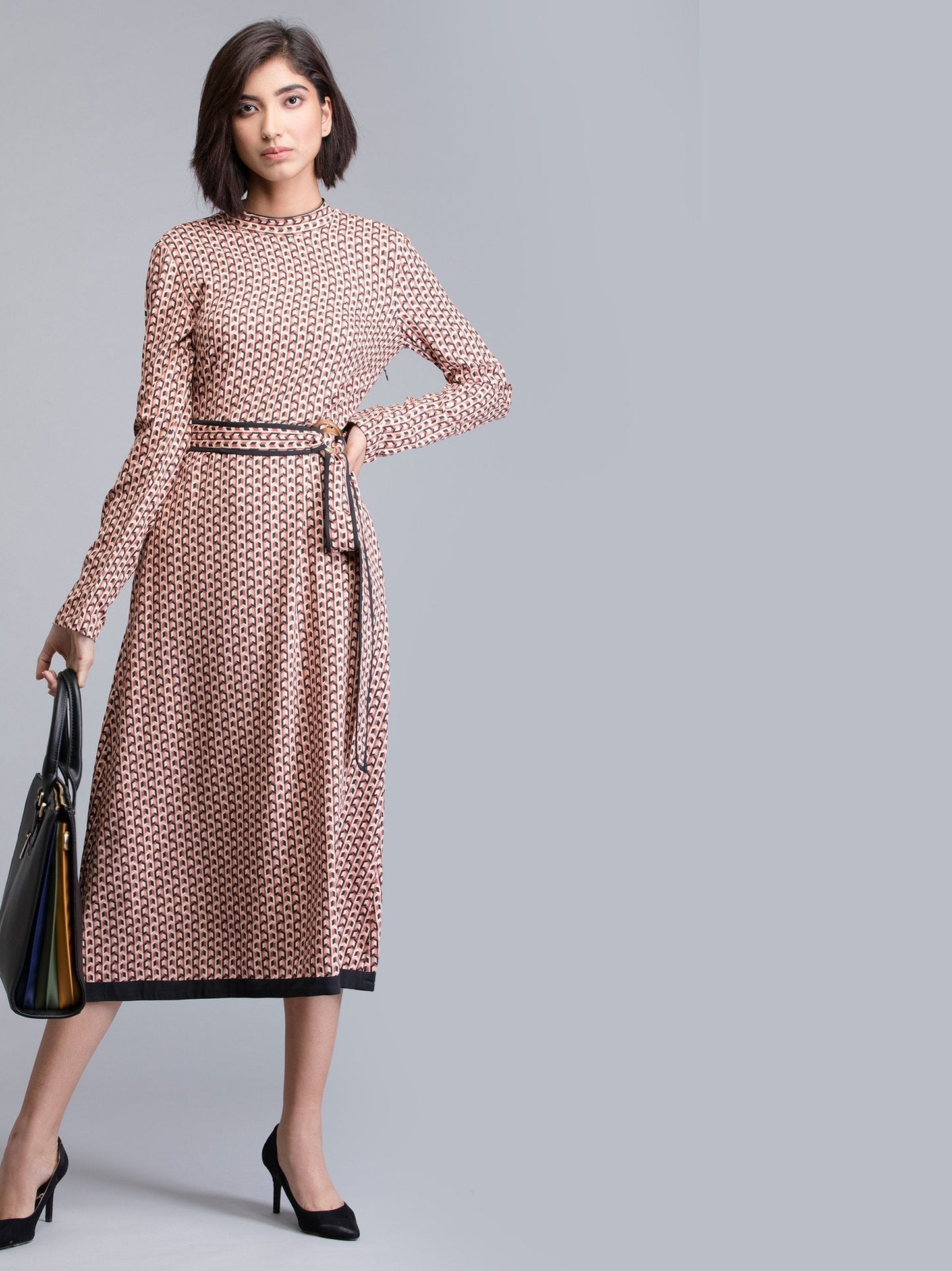 Round Neck Geometric Print Belted Dress - Brown