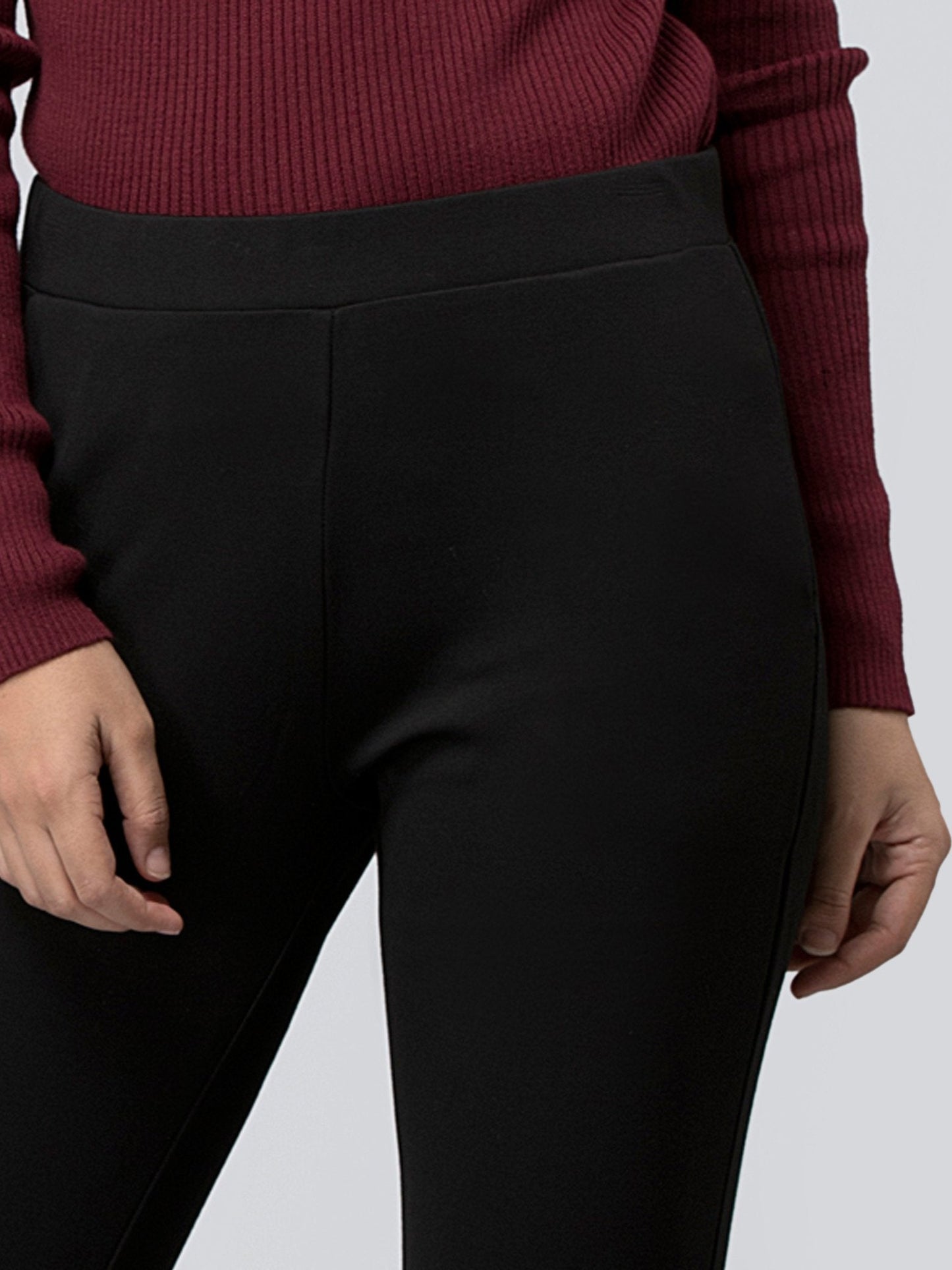 4 Way Stretch LivIn Jeggings - Black