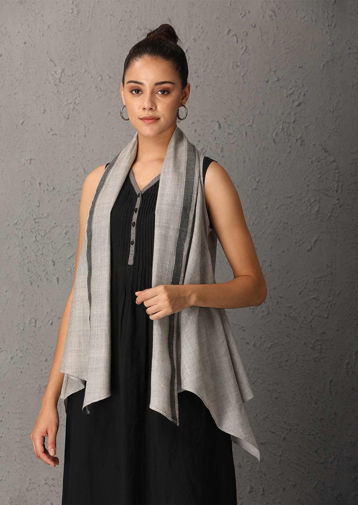 Grey cape with inner and palazzo (SW-36B)
