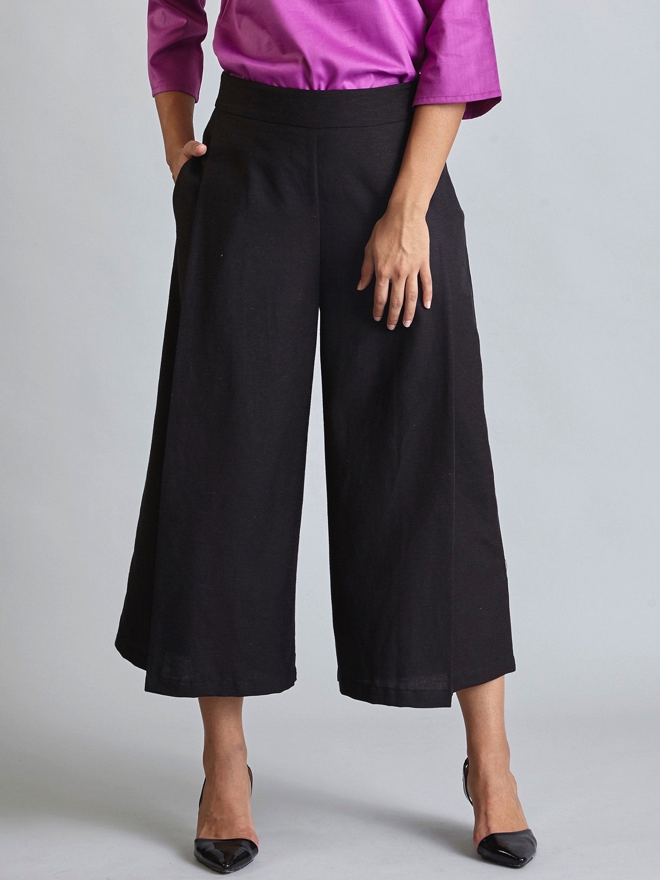 Front Pleat Culottes - Black