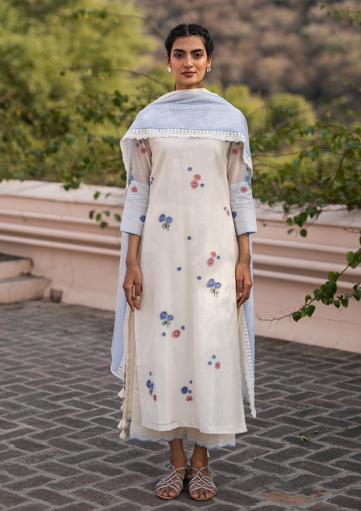 Butter Applique Kurta Set