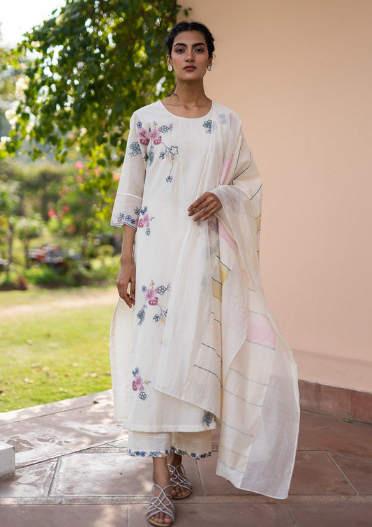 Pearl Embroidered Kurta Set
