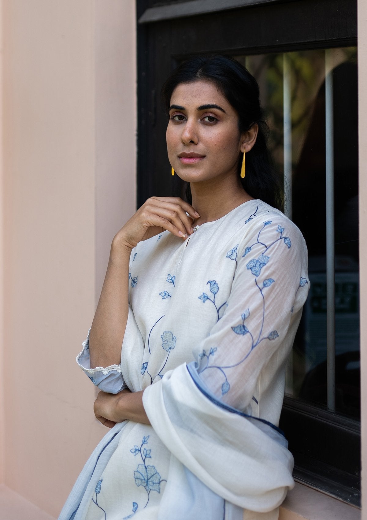 Pearl Floral Embroidered Kurta Set